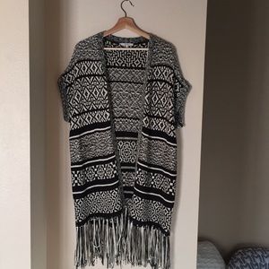 Miss Me short sleeved cardigan with fringe